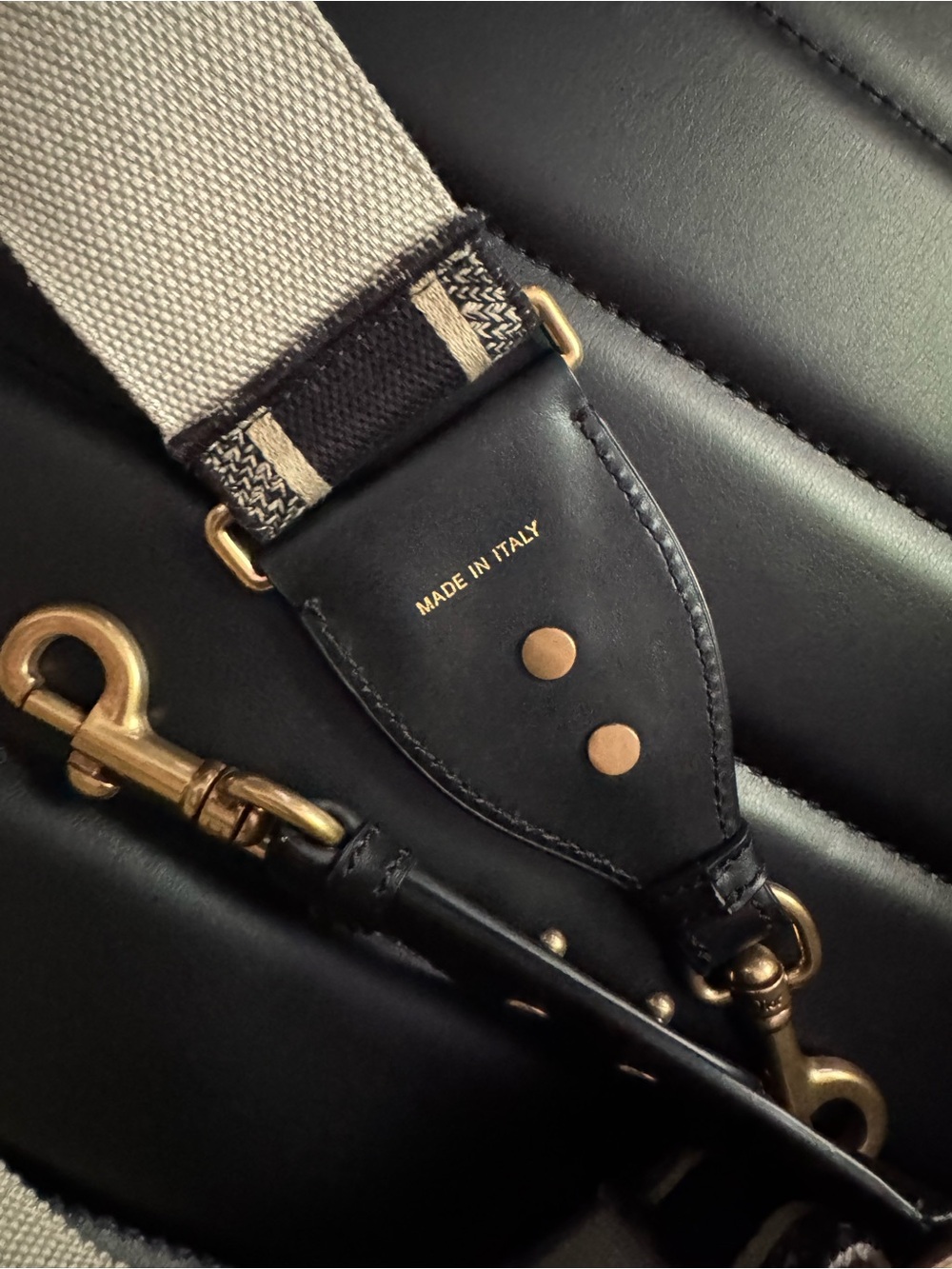 Saddle Bag with Gold 'D' Charm - Picture 8 of 11